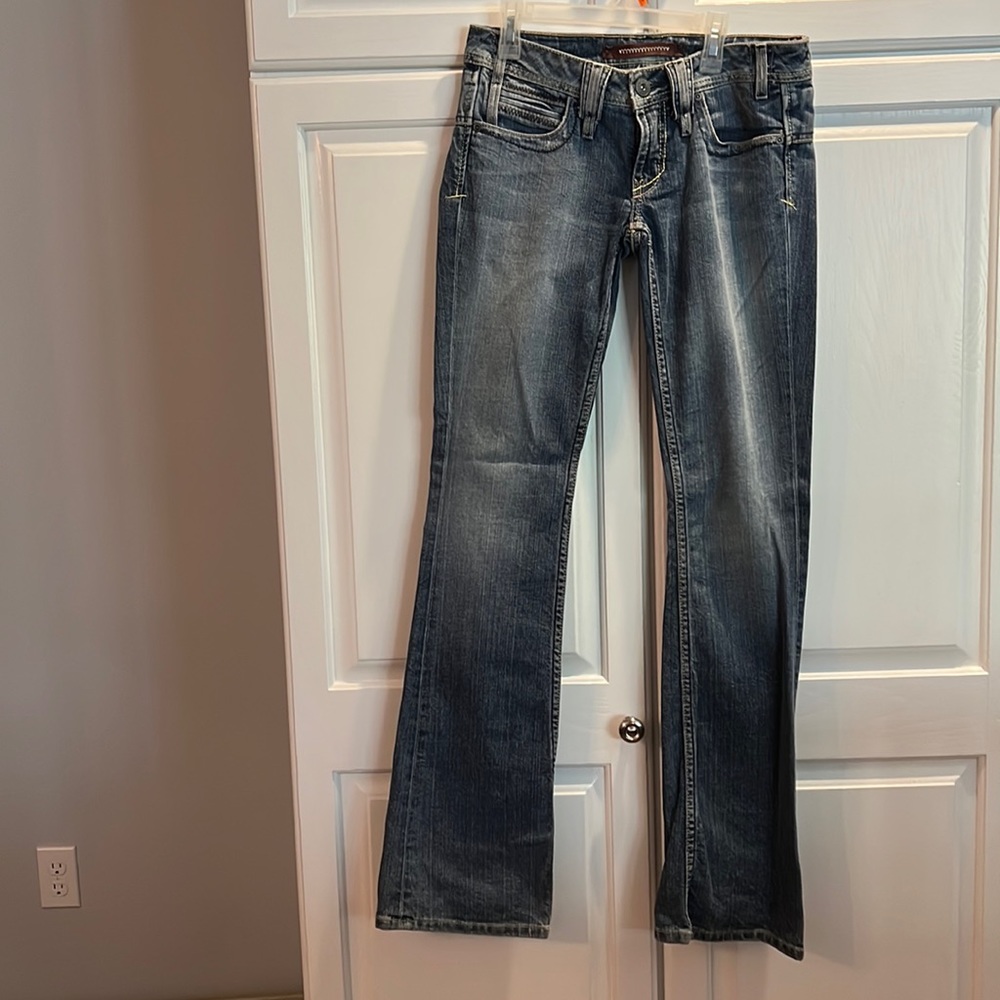 Yanuk Distressed denim, size 26